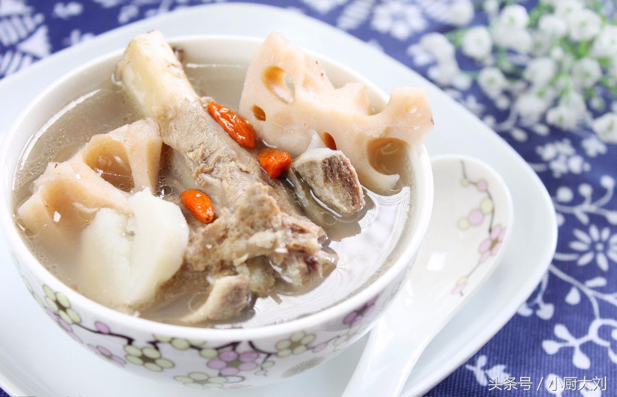 骨头汤怎样快速熬出白汁,如何熬出又白又浓的骨头汤