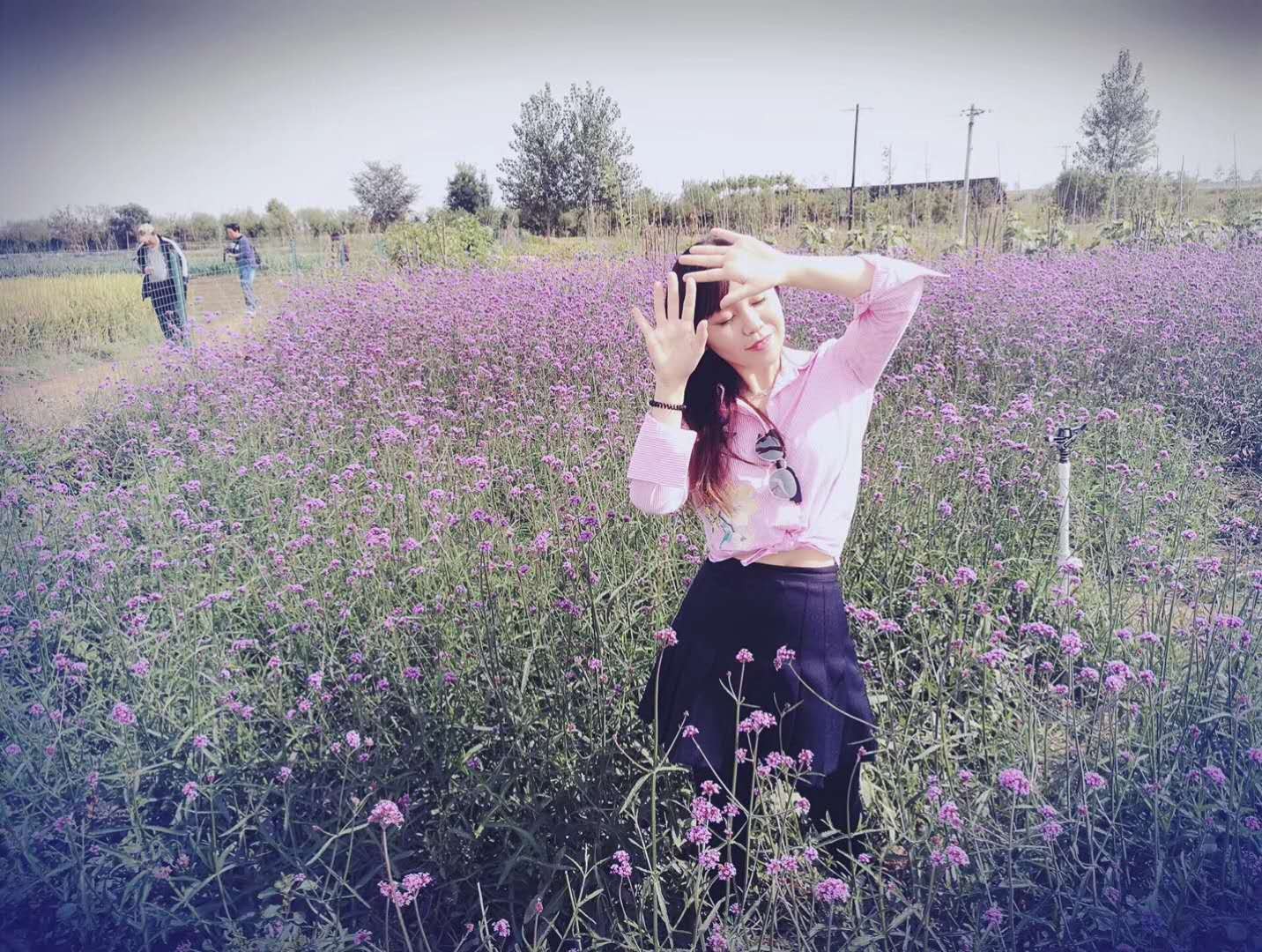 因足球结缘,天下有情人终成眷属,足球是圆的!