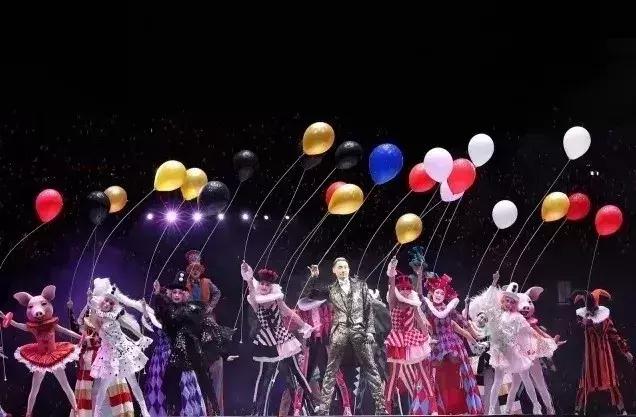 薛之谦在上海参加张学友演唱会,张学友薛之谦清唱