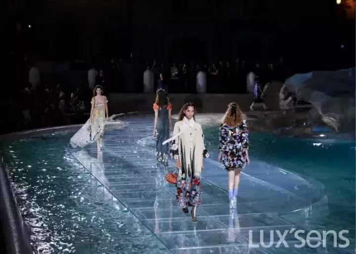 割肾都要买Fendi!原因都在这里了!