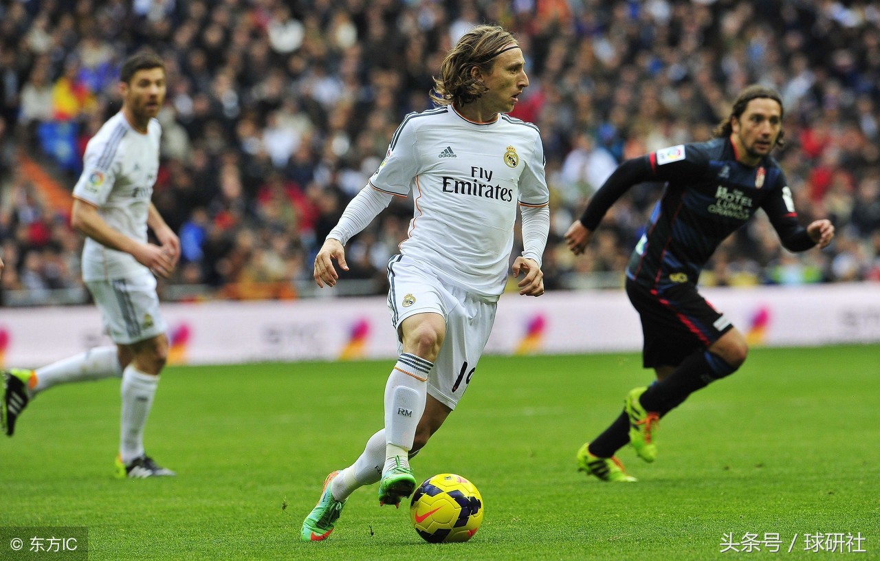 现役足坛中场大师排名,足坛十大中场之莫德里奇