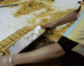 如何在家做入口即化的绿豆糕,入口即化的绿豆糕在家也能做