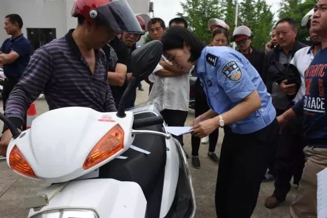 办理摩托车上牌流程,增驾摩托车驾驶证去哪里办理