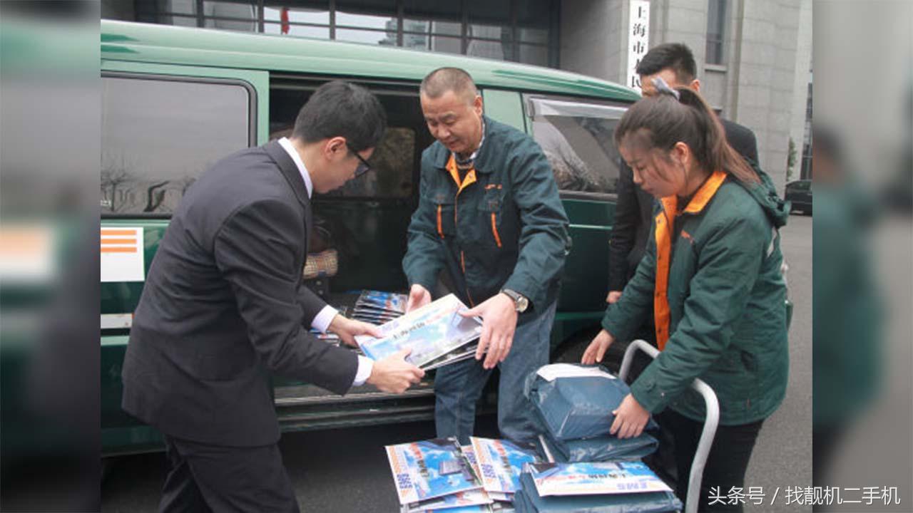 收楼通知书为什么要用ems邮寄,为何高考录取通知书用ems寄送