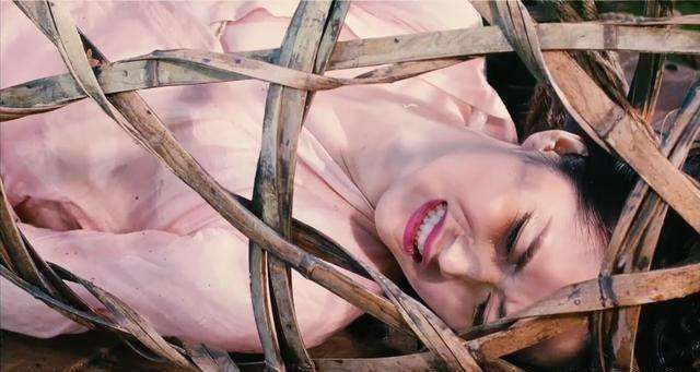 为惩治不忠的女子,古人发明了4种刑罚,最残忍的是在脸上烙字