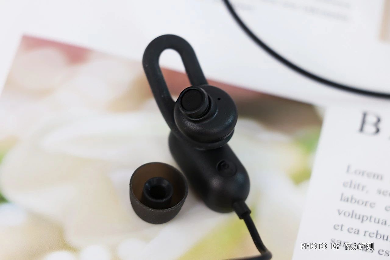 小米蓝牙耳机青春版测评,小米蓝牙耳机青春版蓝灯不停闪烁