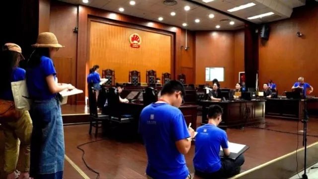 中国美院师生眼中的「文化下城」是怎样的？他们用画笔绘出了改革开放40周年的成果