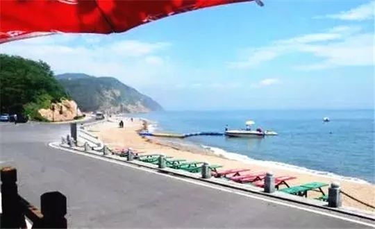 踏浪看海享受阳光沙滩海浪,玩遍海边