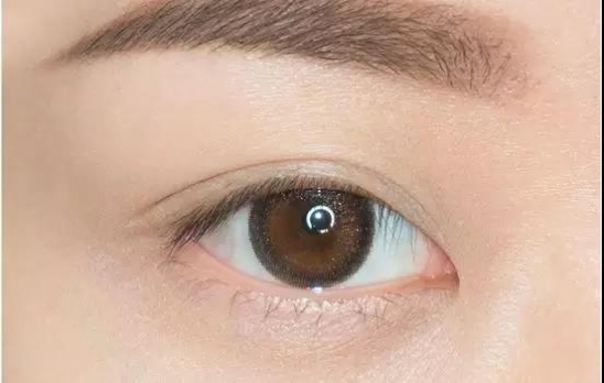 黑眼圈怎么遮眼袋,黑眼圈怎么遮瑕没有三文鱼色