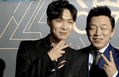 张艺兴为黄渤写感谢信图片,张艺兴写给黄渤的感谢信