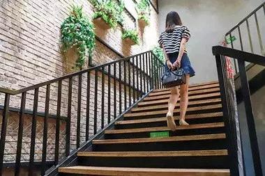 走光了？转给你的女人！