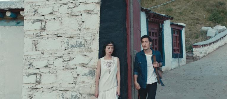 真枪实弹电影,真枪和假枪的电影