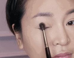 ysl100眼影飞粉,不掉色不飞粉的眼影