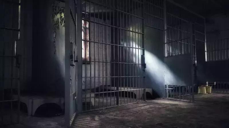 城市探索废墟探险,探索城市废墟