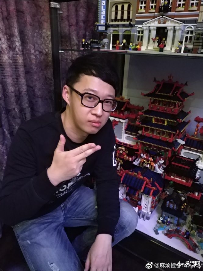 齐聚百名玩家的乐高作品展看高手们拼出一个未来世界