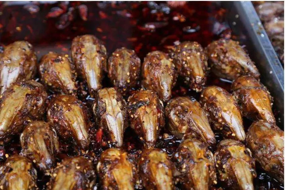 一天卖出1000只鸡,一天卖几千只的兔子