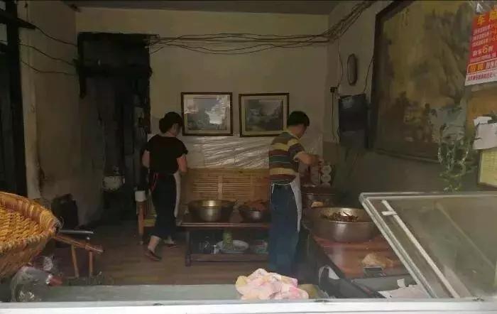 一天卖出1000只鸡,一天卖几千只的兔子