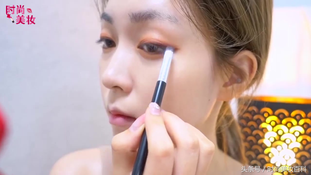 日常化妆的美妆教程,自然妆的正确化妆方法不脱妆