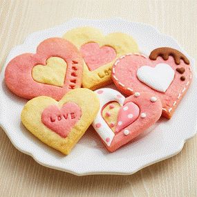 用甜品向你发射爱的小心心，提前预定七夕的甜蜜暴击！