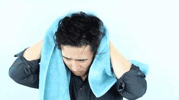 电吹风导致头发干枯、分叉！有了这个微米级日本干发帽，不伤发不掉毛，3分钟头发就干了