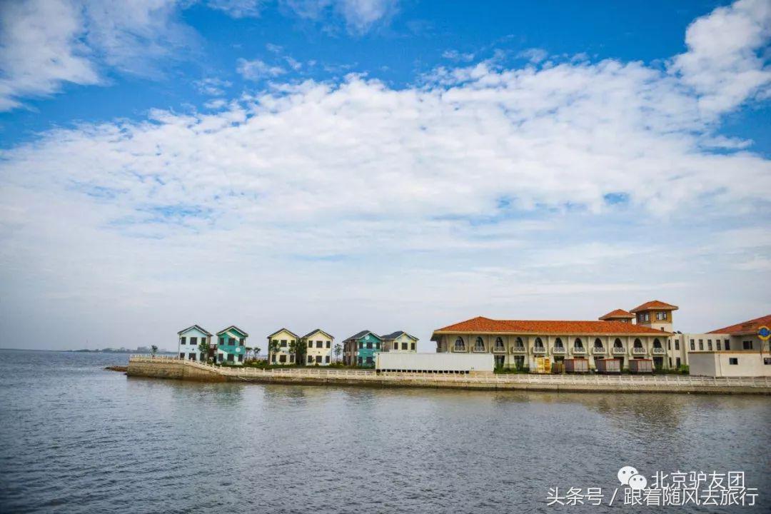 乐亭虹宇国旅月坨岛水上小木屋,月坨岛小木屋景色