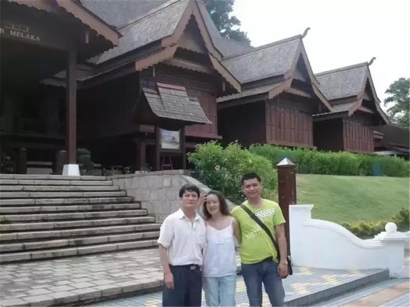 从马来西亚全职太太到丽江单身生活，她生命中的这些感动我