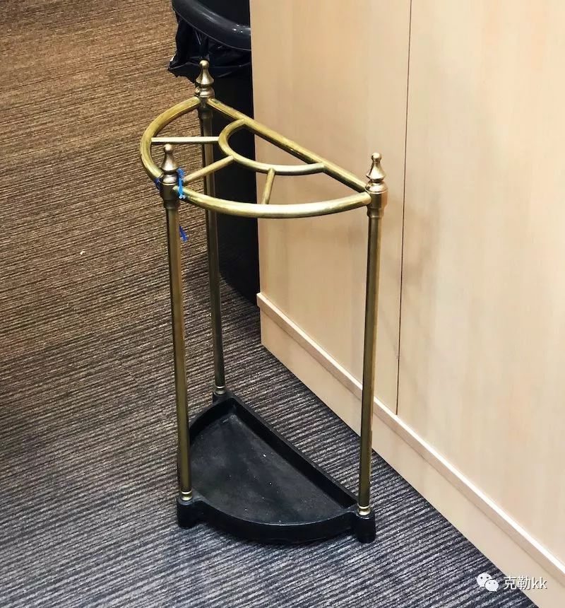 有些东西还是值得回忆的,总想扔旧东西买新东西