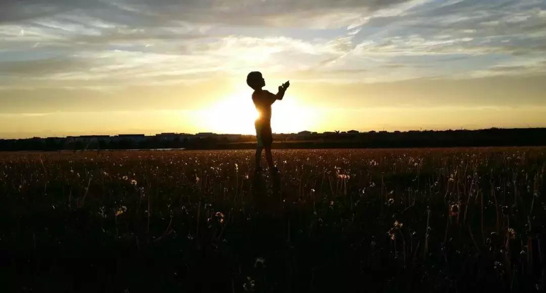 批评孩子一定要避开这7种时刻,孩子犯错不用批评只需讲这8句话