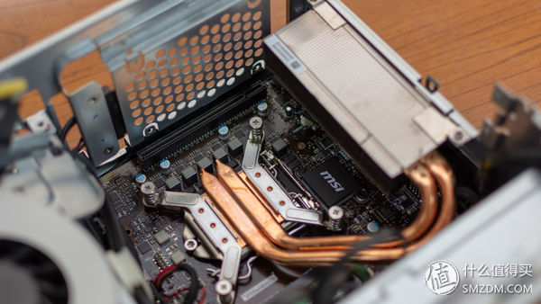 微星哈迪斯nightblademi3拆机,微星哈迪斯3主机评测