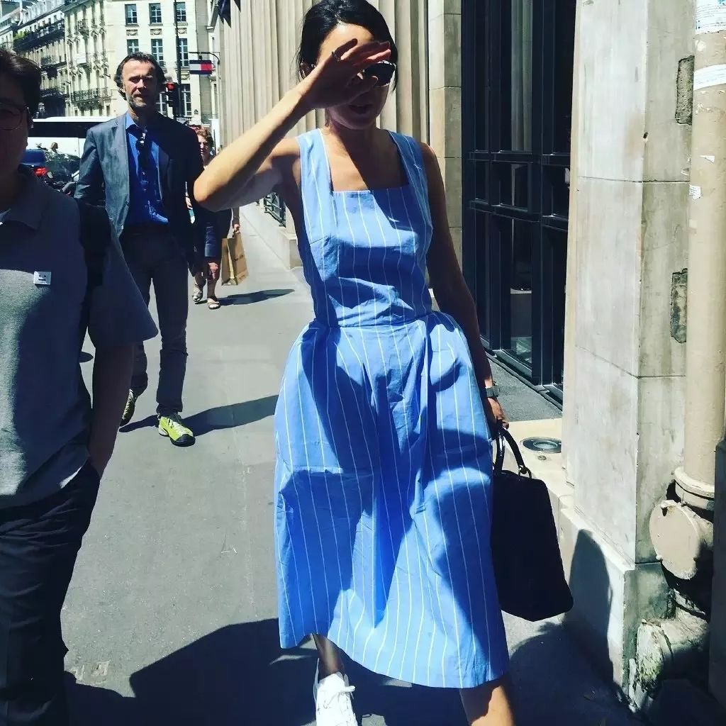 孔孝真穿的裙子,孔孝真穿着启示录