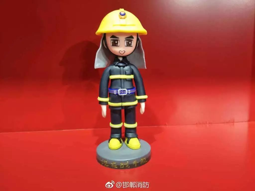 我国以前的消防服是什么样的,各时代的消防服