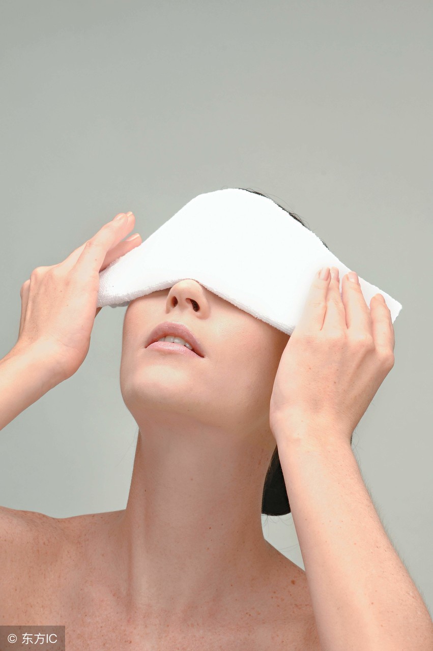 熬夜红血丝热敷还是冷敷,熬夜眼袋热敷还是冷敷好