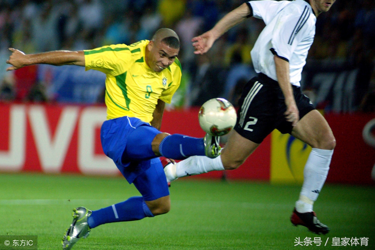 足坛1974年出生的球星,足坛历史最强球员力压罗纳尔多