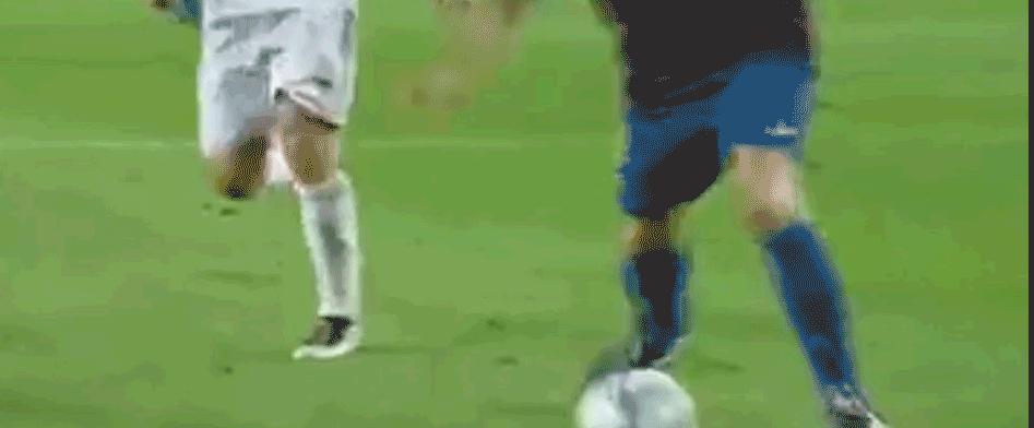 佩佩极致救球,佩佩铲球教学