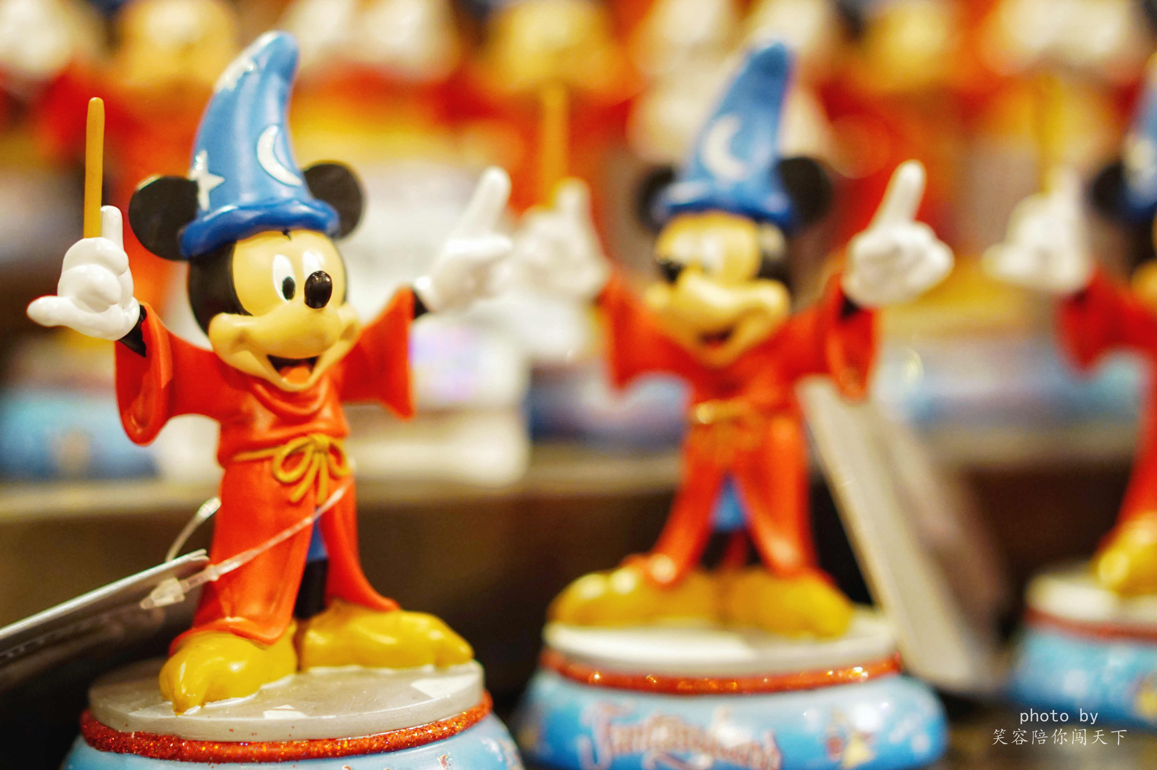 上海迪士尼购物攻略公主裙,迪士尼正版授权双味棒棒糖