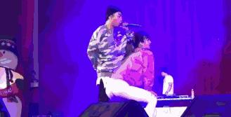 胸部撑起一滩水！被开价50万一晚，她是台湾超致命的Sneaker女孩