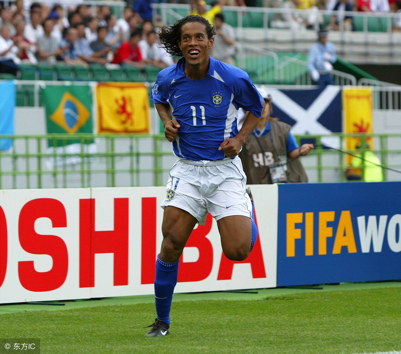 罗纳尔多与小罗花式传球,罗纳尔多的足球技能