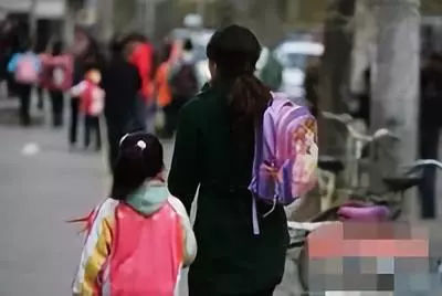 涓嬪鏈熷皬瀛︾敤鏂版暀鏉愬悧,2023骞寸瀛ｅ皬瀛﹀叏閮ㄧ敤鏂版暀鏉愬悧