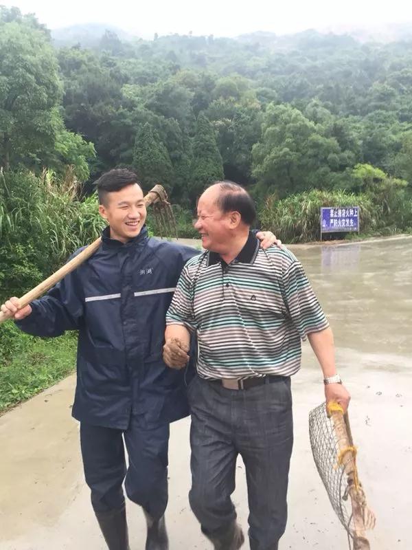 小贝附体！亚运会足球比赛多角度欣赏小将姚均晟