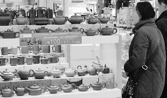 一把紫砂壶上万元值不值得,宜兴紫砂壶柴烧紫砂壶工艺师名单