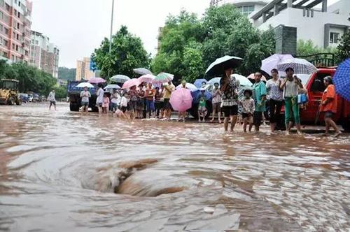 台风内涝主要前兆,台风暴雨后被淹了怎么办