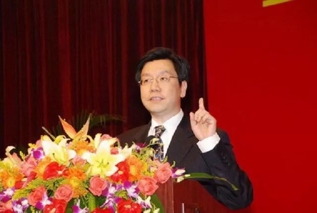 李开复传奇人生故事,李开复商业模式案例