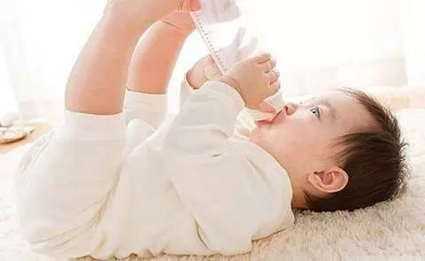 国外奶粉出现问题新闻,近来有哪些奶粉出事