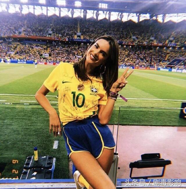 宸磋タ瓒呮āfernandatavares,宸磋タ瓒呮ālarissamarchiori韬珮