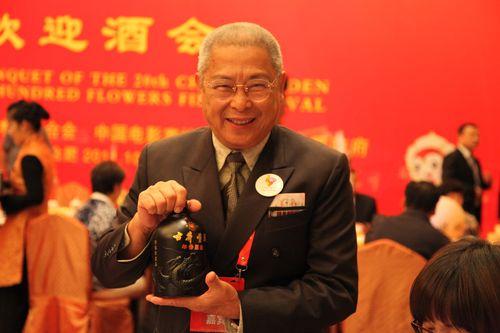 刘兆铭，籍贯广东鹤山是第一位在国际间崭露头角的香港舞蹈家