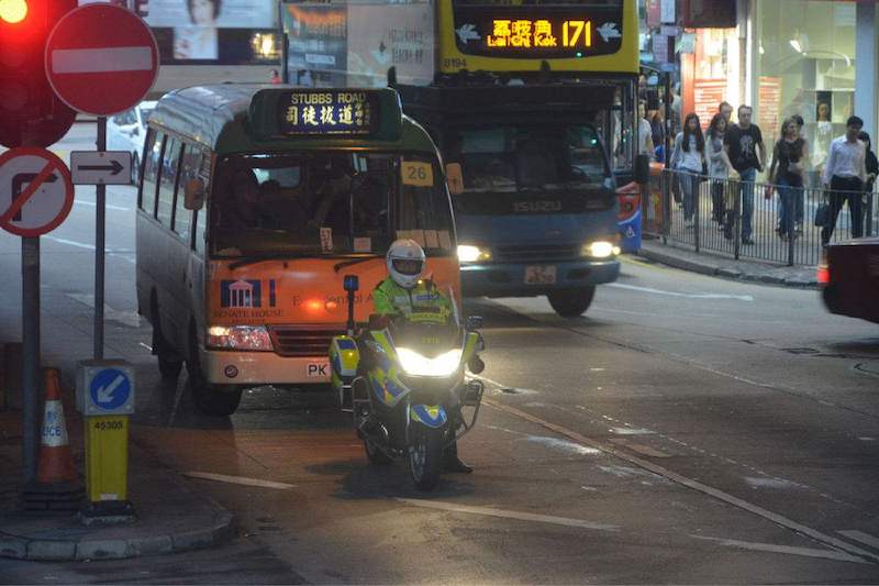 电影里的香港警察与现在的警察,香港警察为什么叫皇家