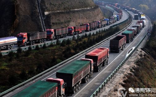 强烈呼吁删改GB1589对挂车栏板高度的不合理规定——中国何以在法理上没有专业的公路煤炭运输车辆？