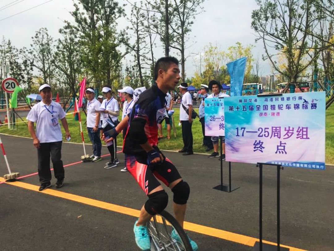 全国独轮车比赛怎么报名,独轮车全国比赛视频
