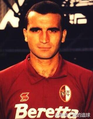 德容欧冠集锦,足坛十大恶汉苏亚雷斯