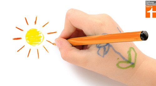 “长期玩水彩笔诱发白癜风的案例已经不止这一个了”